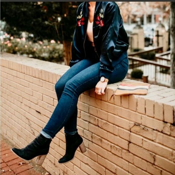 M. Gemi The Finezza Black Leather Ankle Boots - Picture 4 of 13